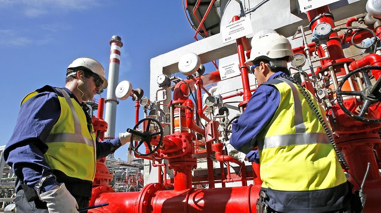 Instalaciones de Cepsa en el polo químico de Huelva