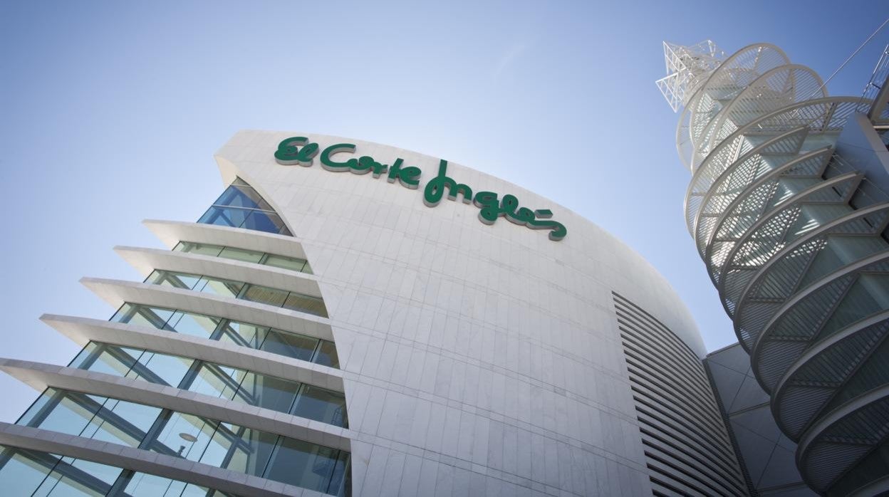 El Corte Inglés acuerda con los sindicatos eliminar la venta mínima exigida en el nuevo plan de incentivos