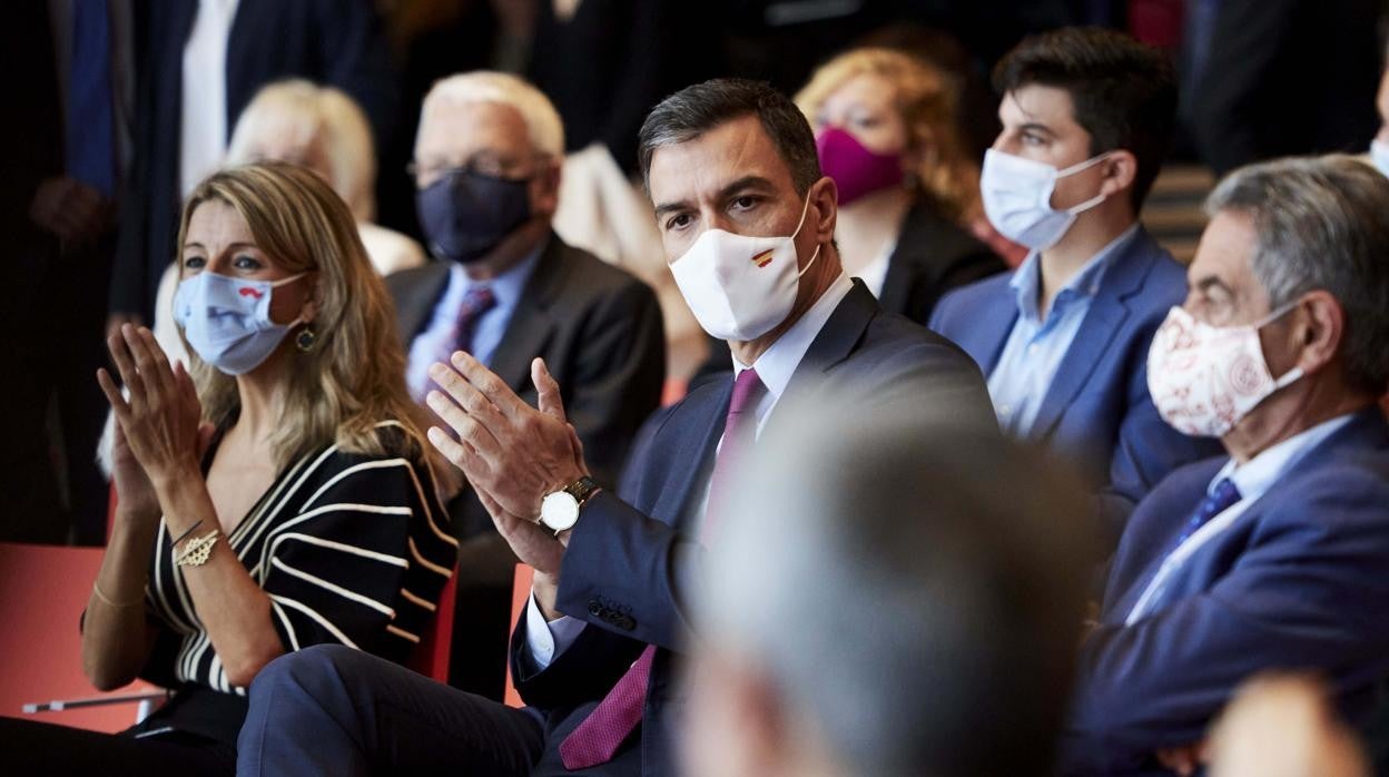 Yolanda Díaz y Pedro Sánchez
