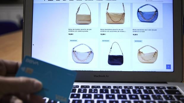 El gasto con tarjeta en España ya supera en un 27% al de 2019