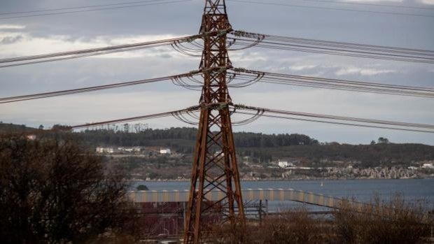 Nuevo revés para Sánchez: la factura anual de la luz en 2021 fue un 21,5% más cara que en 2018