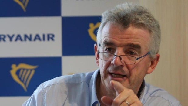 Ryanair ataca a Lufthansa y le recomienda bajar los precios para evitar los 'vuelos fantasmas'