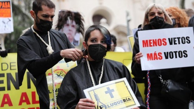 Los peluqueros le darán un nuevo look a la campaña electoral en Castilla y León
