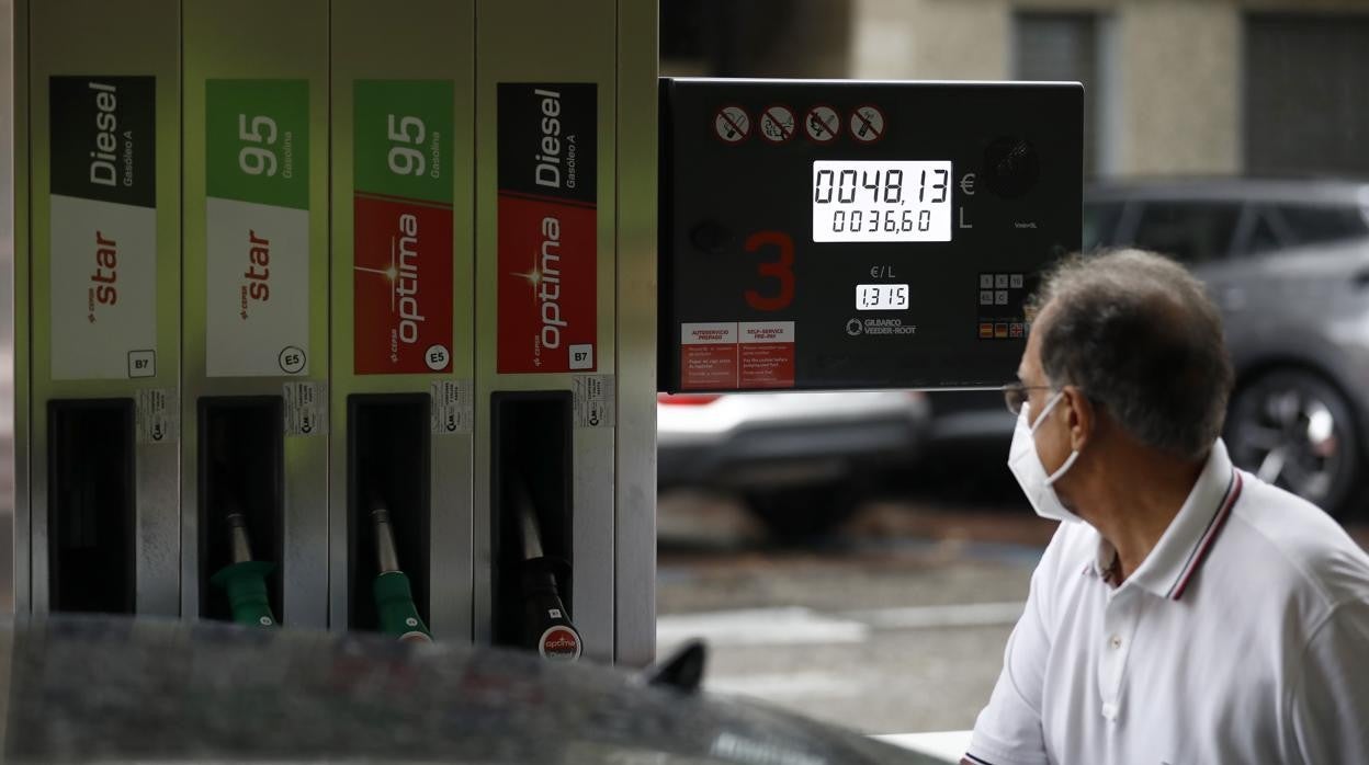 El precio de la gasolina continúa disparado