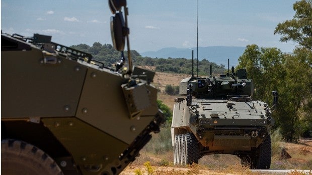 Los empresarios sevillanos piden una reunión urgente a Robles sobre el futuro de Santa Bárbara Sistemas