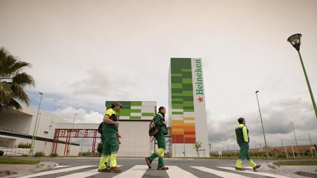 Heineken ganó 3.324 millones en 2021, pero advierte del impacto de las subidas de precios en el consumo