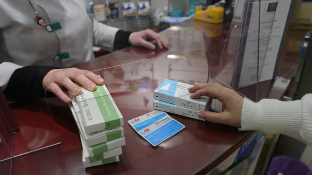 Un juez 'perdona' a un farmacéutico de Sevilla cinco millones de deuda para darle una «segunda oportunidad»