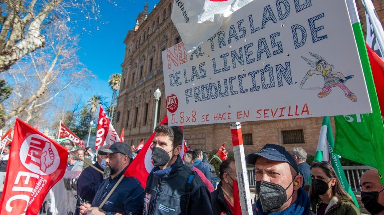 Protestas de los empleados de Santa Bárbara en Sevilla