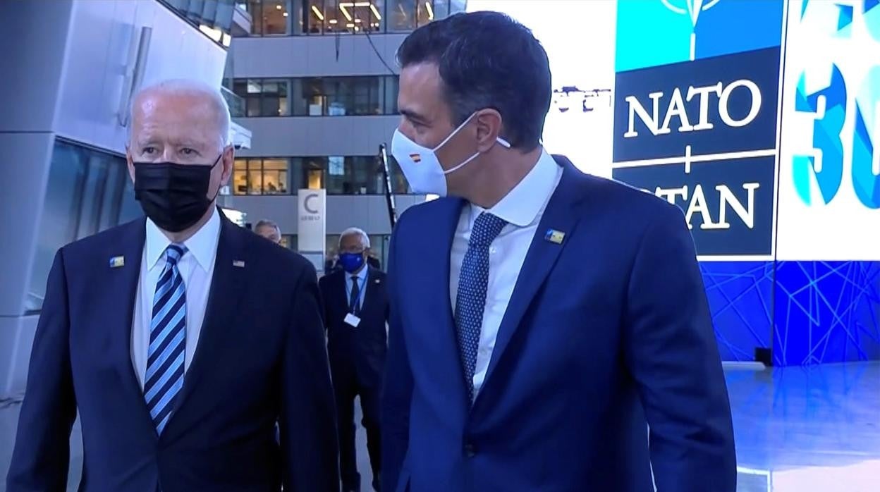 María Jesús Pérez: Sánchez se lanza a por el Ibex y a por la foto con la bandera americana