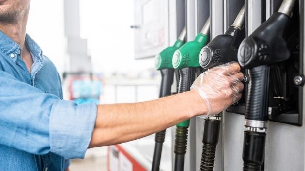 Nuevo día de récord en los precios de la gasolina: esto es lo que cuesta el litro de combustible hoy, 9 de marzo