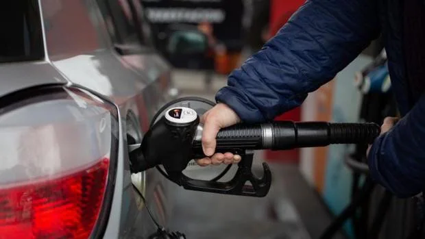 Alemania subvencionará entre 30 y 40 céntimos por litro el consumo de combustible