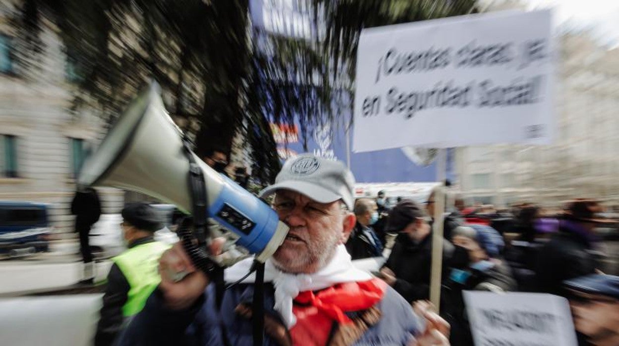 Manifestación de pensionistas en el Congreso de los Diputados