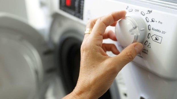 Baja el precio de la luz: estos serán los tramos horarios más baratos del miércoles