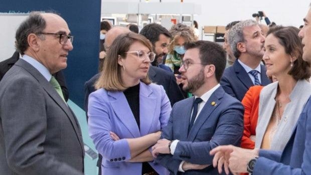 Galán reclama al Gobierno que modifique la tarifa regulada para bajar el precio de la luz hasta un 40%