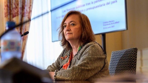 La Autoridad Fiscal advierte de que el tijeretazo al PIB de 2022 del Gobierno podría quedarse corto