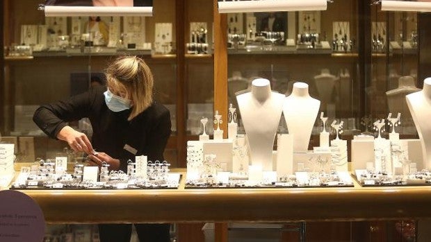 'Compra ahora, paga después': el riesgo de consumir sin control