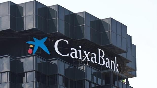 El aviso de CaixaBank a sus clientes sobre el riesgo de robo de datos personales