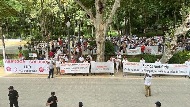 Los trabajadores de Abengoa vuelven a la calle para pedir al Gobierno central el rescate urgente de la SEPI