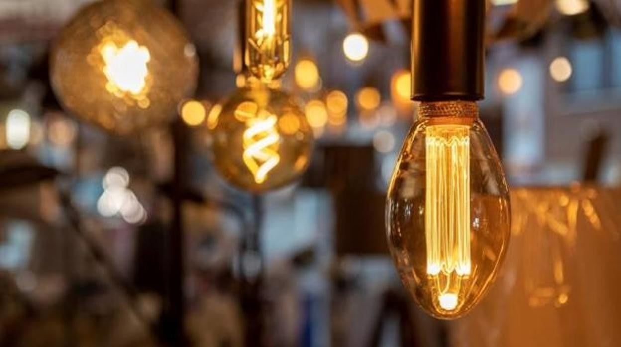 El precio de la luz vuelve a subir este martes: estas son las horas más baratas y más caras