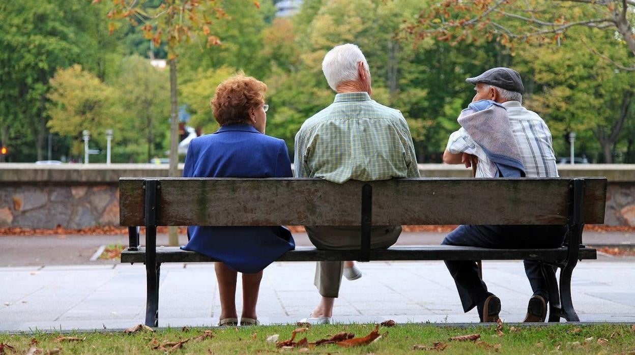 Los jubilados recibirán esta semana la paga extra de verano