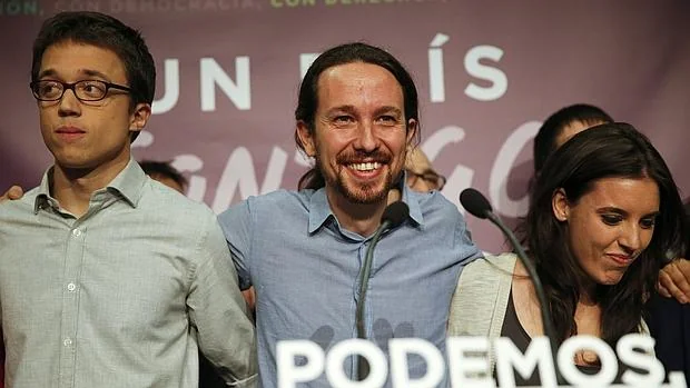 «Hoy ha nacido una nueva España, una que pone fin al sistema político de turno»