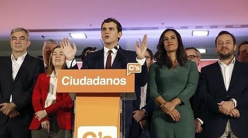 Albert Rivera comparece ante los medios de comunicación