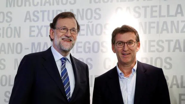 Rajoy y Feijóo, ayer durante su encuentro en la ejecutiva del partido en la que se analizaron los resultados