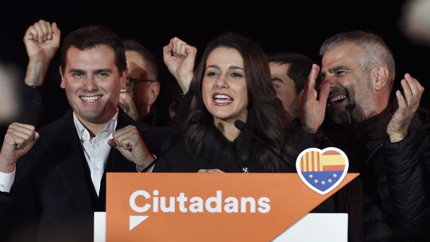 Inés Arrimadas: «Los partidos nacionalistas nunca más podrán hablar en nombre de toda Cataluña»