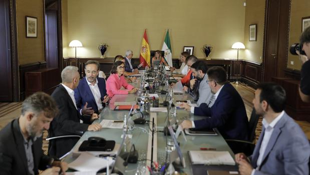 Cinco presidentes para la Junta de Andalucía: de Rafael Escuredo a Susana Díaz