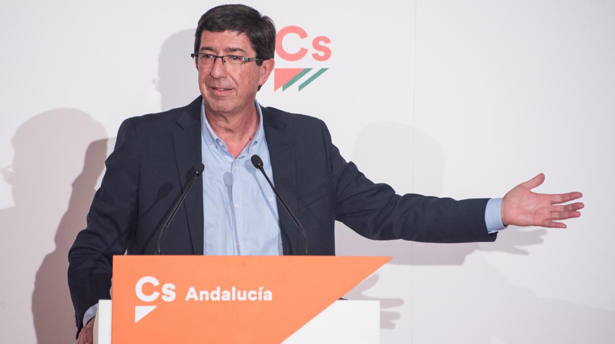 El candidato de Ciudadanos (Cs) a la presidencia de la Junta de Andalucía, Juan Marín, participa en un acto de campaña en Huelva