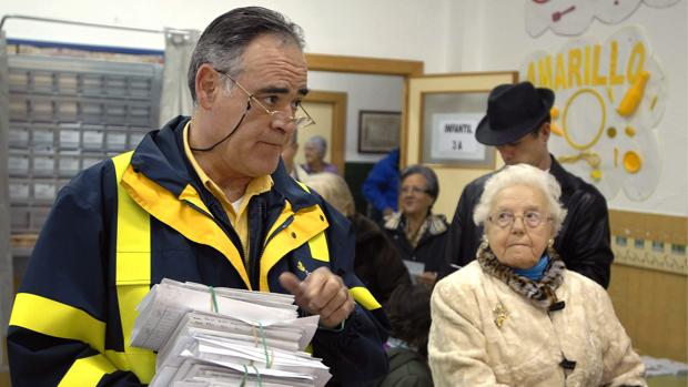 Más de 89.000 andaluces han solicitado el voto por correo para las elecciones andaluzas