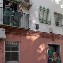 Susana Díaz saludo a vecinos