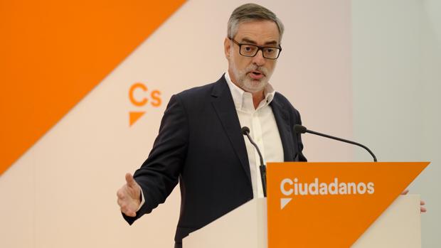 UPyD renuncia a presentarse a las elecciones generales y pedirá el voto a Ciudadanos