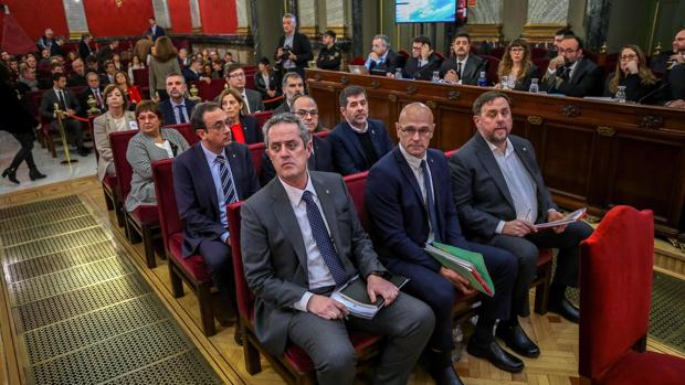 Tres presos del procés piden hacer ruedas de prensa en el Supremo en campaña