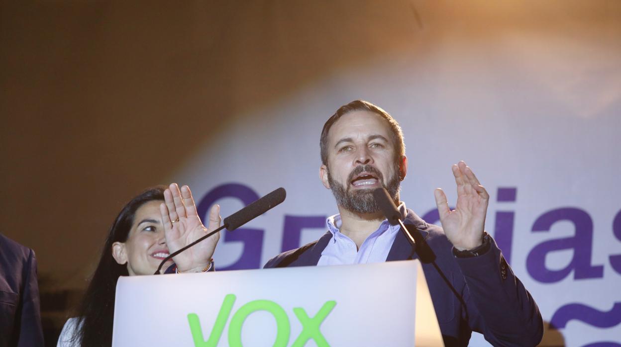 Santiago Abascal señala a un PP «desastroso» y niega la decepción de Vox