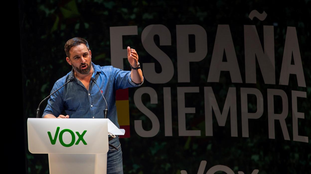 El presidente de Vox, Santiago Abascal, en el mitin de ayer en Santander