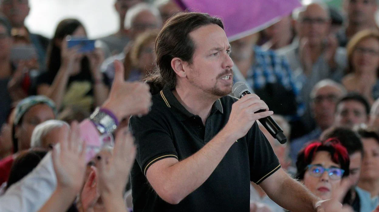 El líder de Podemos, Pablo Iglesias, este miércoles durante un mitin en Valencia