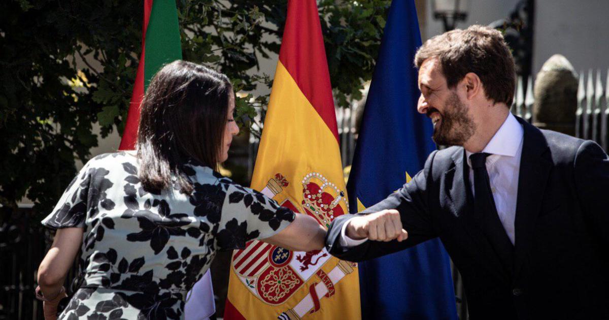 Inés Arrimadas y Pablo Casado, el pasado domingo en Guernica (Vizcaya)