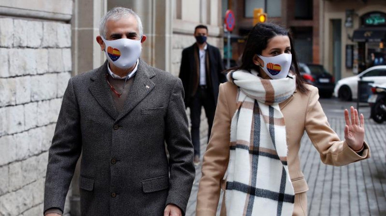 Inés Arrimadas y Carlos Carrizosa, en la comparecencia para valorar los resultados