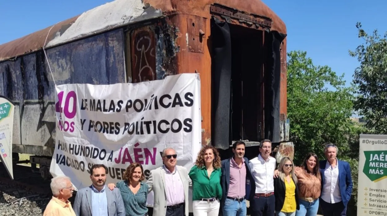 Candidatos de la formación Jaén Merece Más para las elecciones autonómicas
