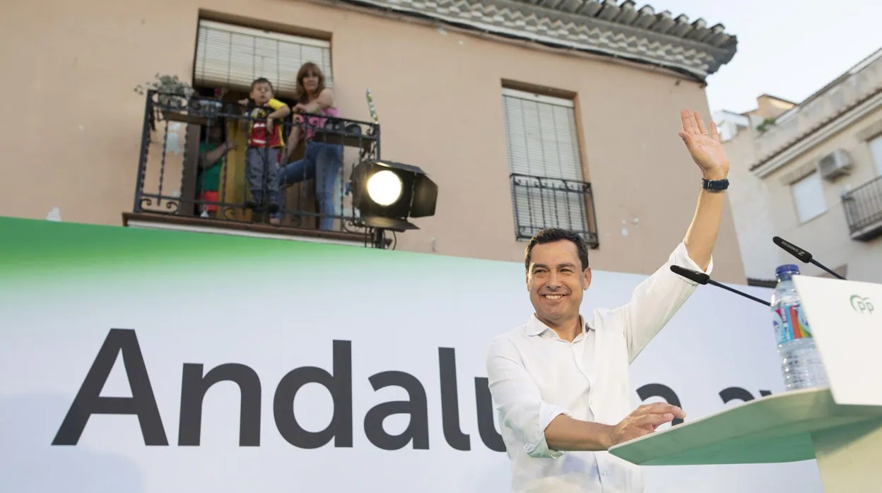 El presidente de la Junta y candidato en las elecciones, Juanma Moreno, en Granada