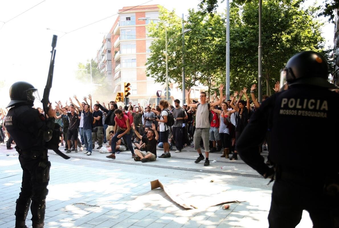 Asedio al Parlamento catalán en 2011