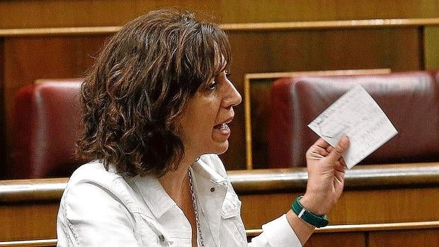 El PSOE «arde» contra el fichaje de Irene Lozano