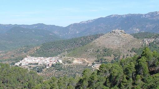 El nombre de Cotillas proviene de un castillo, ahora en ruinas, llamado «Al Cotillas»