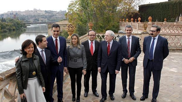 Sánchez, Page y Tolón, entre otros, en el cigarral del Ángel