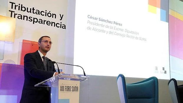 César Sánchez interviene en la inauguración del Foro Suma