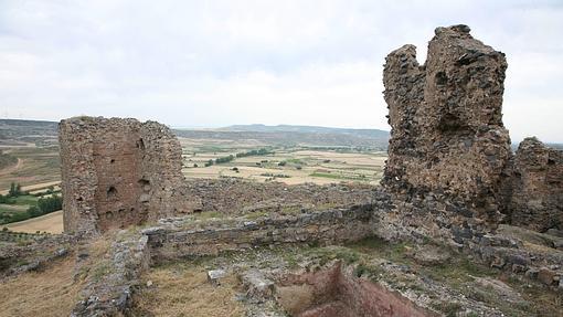 El castillo de Trasmoz, en las faldas del Moncayo