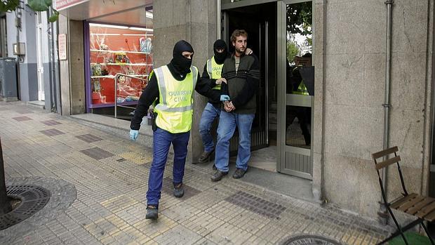 Un momento de los arrestos en Vigo