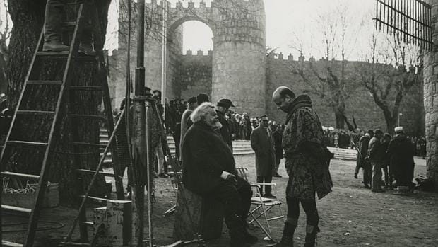 Welles, en un descando del rodaje de «Campanadas a medianoche», en Ávila