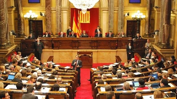 Imagen del pleno de esta semana en el Parlamento catalán
